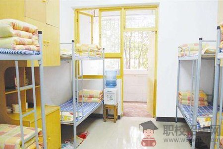 遵義衛(wèi)生學校寢室條件好嗎