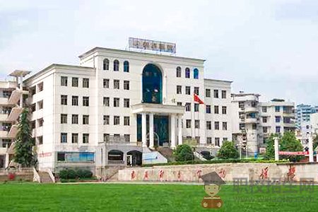 成都職業(yè)技術學校的專業(yè)有哪些？