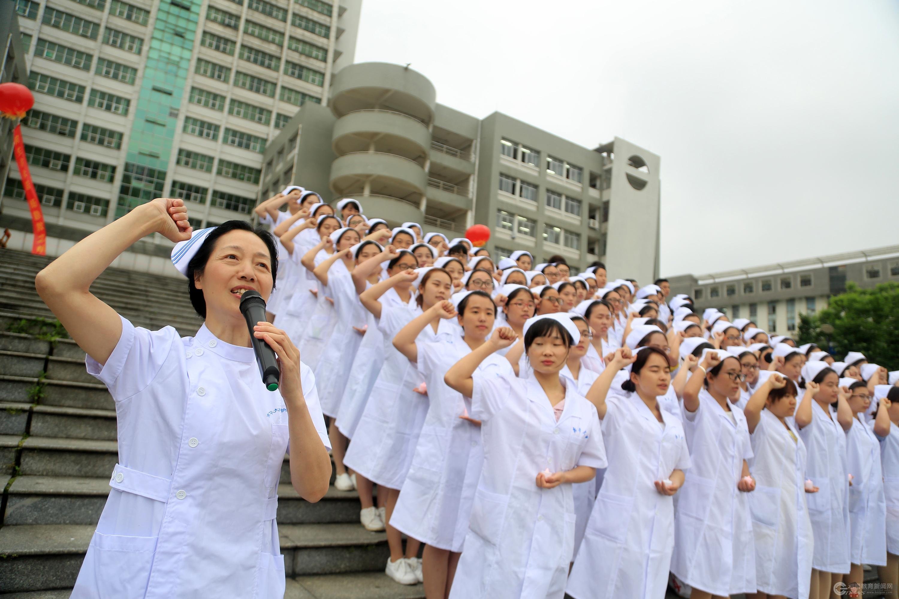 四川衛(wèi)生學校有沒有開設(shè)醫(yī)學鏡像專業(yè)?